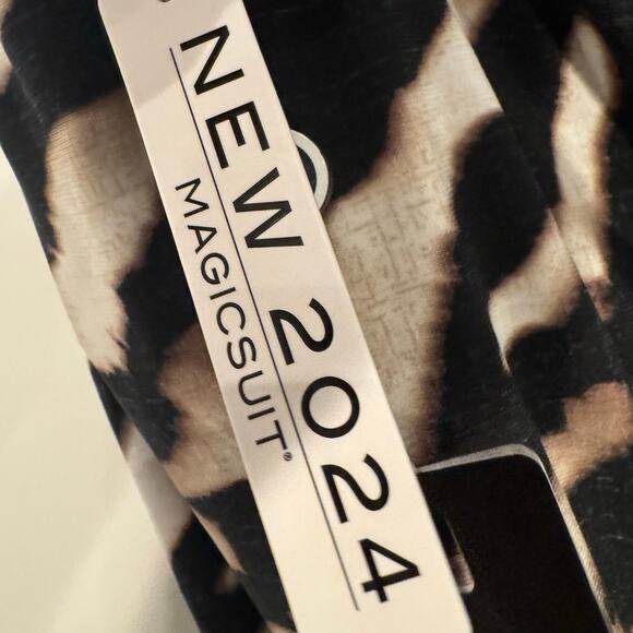 Magicsuit by Miraclesuit Women's Zimbabwe Amal One Piece Swimsuit Size 16 NWT - Picture 9 of 13